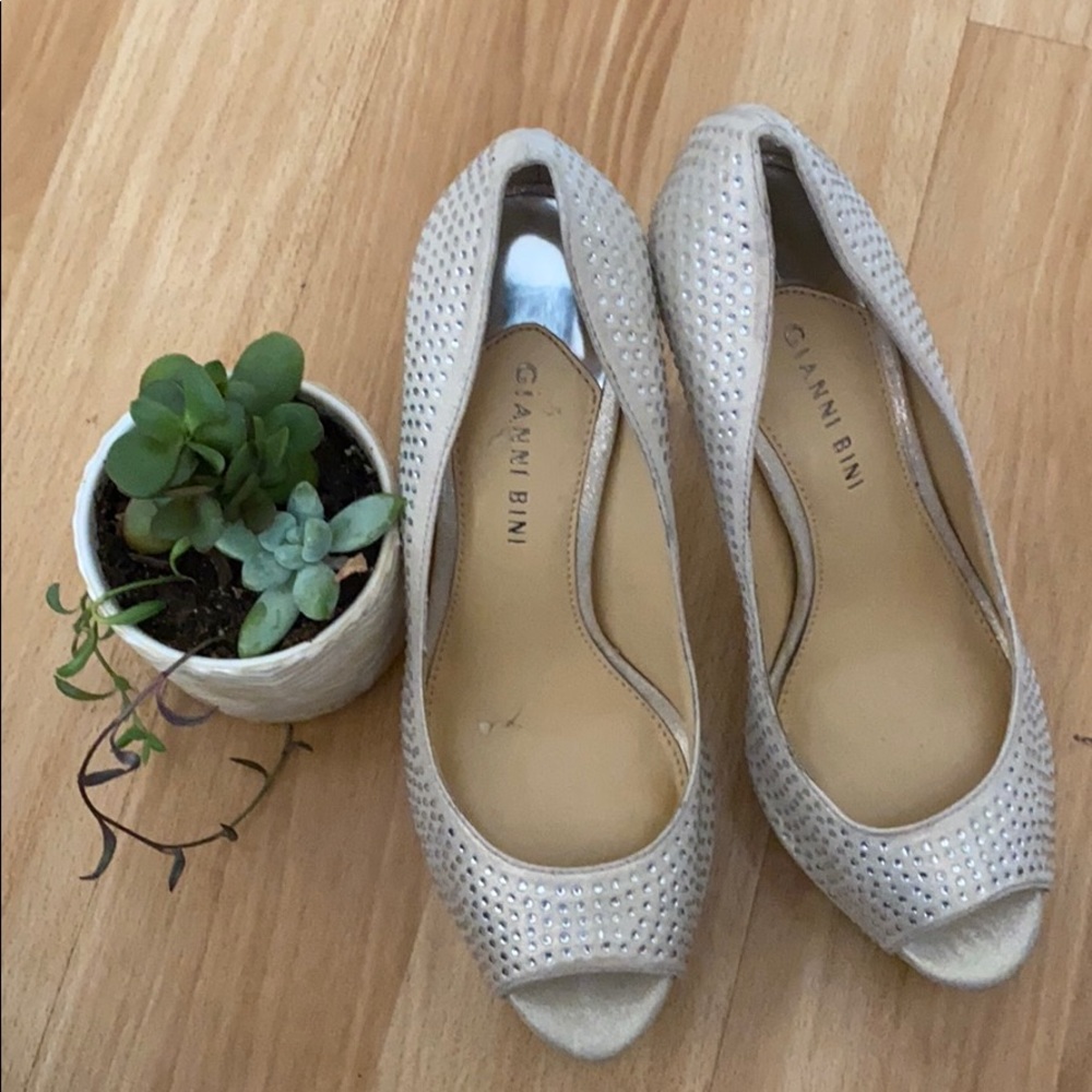 Gianni Bini 5” Rhinestone Heel